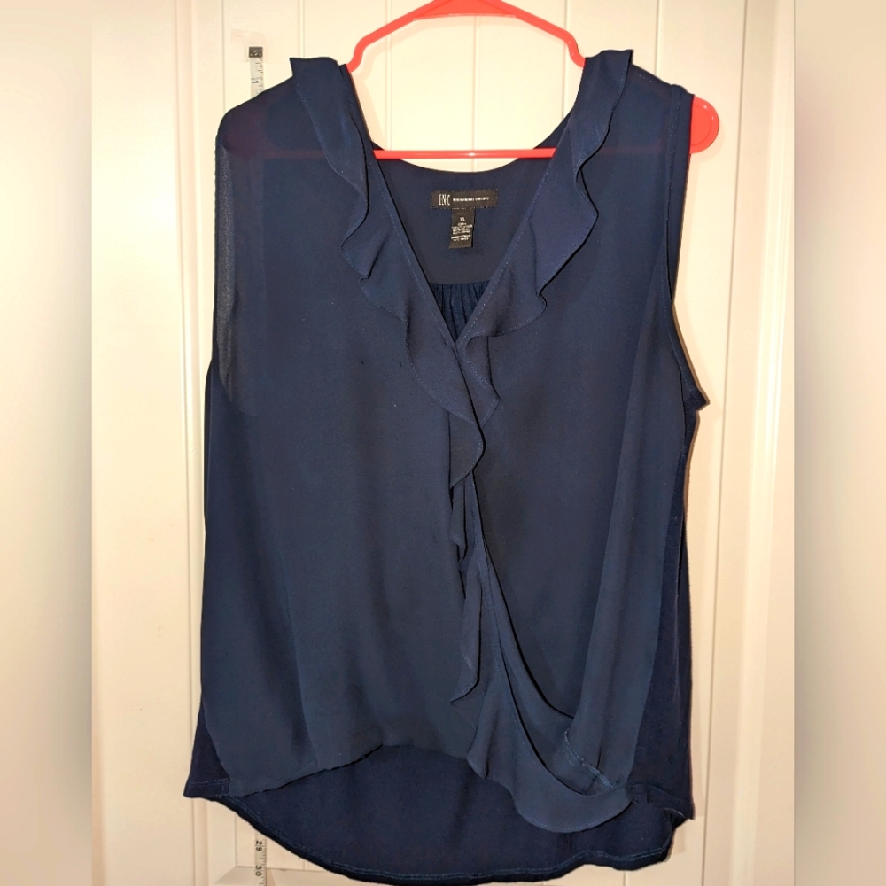 White House Black Market blouse sz XL
